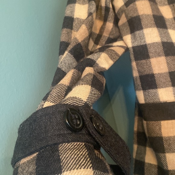 Pendleton womens jacket / blazer - 6P - gray and tan gingham - 100% wool - Picture 4 of 8